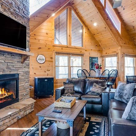 Blue Ridge Bear Bungalow Bagian luar foto