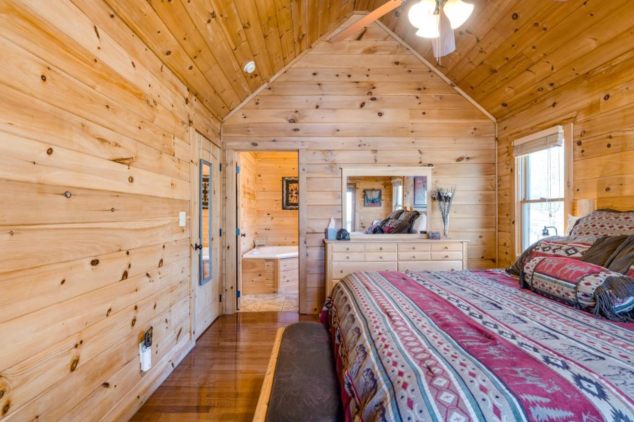 Blue Ridge Bear Bungalow Bagian luar foto