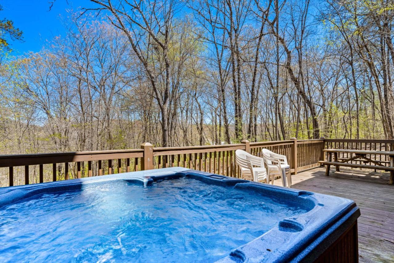 Blue Ridge Bear Bungalow Bagian luar foto