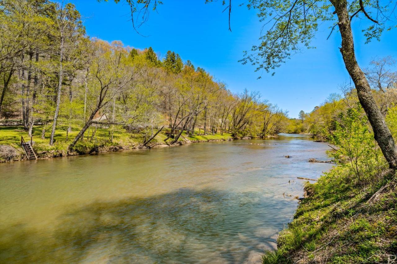 Blue Ridge Bear Bungalow Bagian luar foto