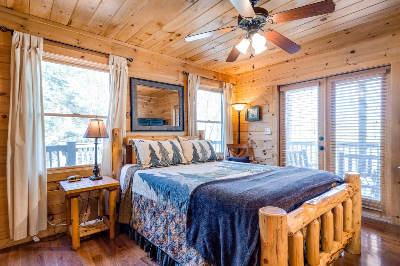 Blue Ridge Bear Bungalow Bagian luar foto